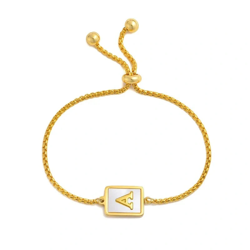 Bedelarmband met Initialen